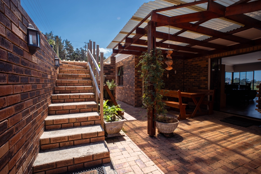 3 Bedroom Property for Sale in Wilderness Heights Western Cape